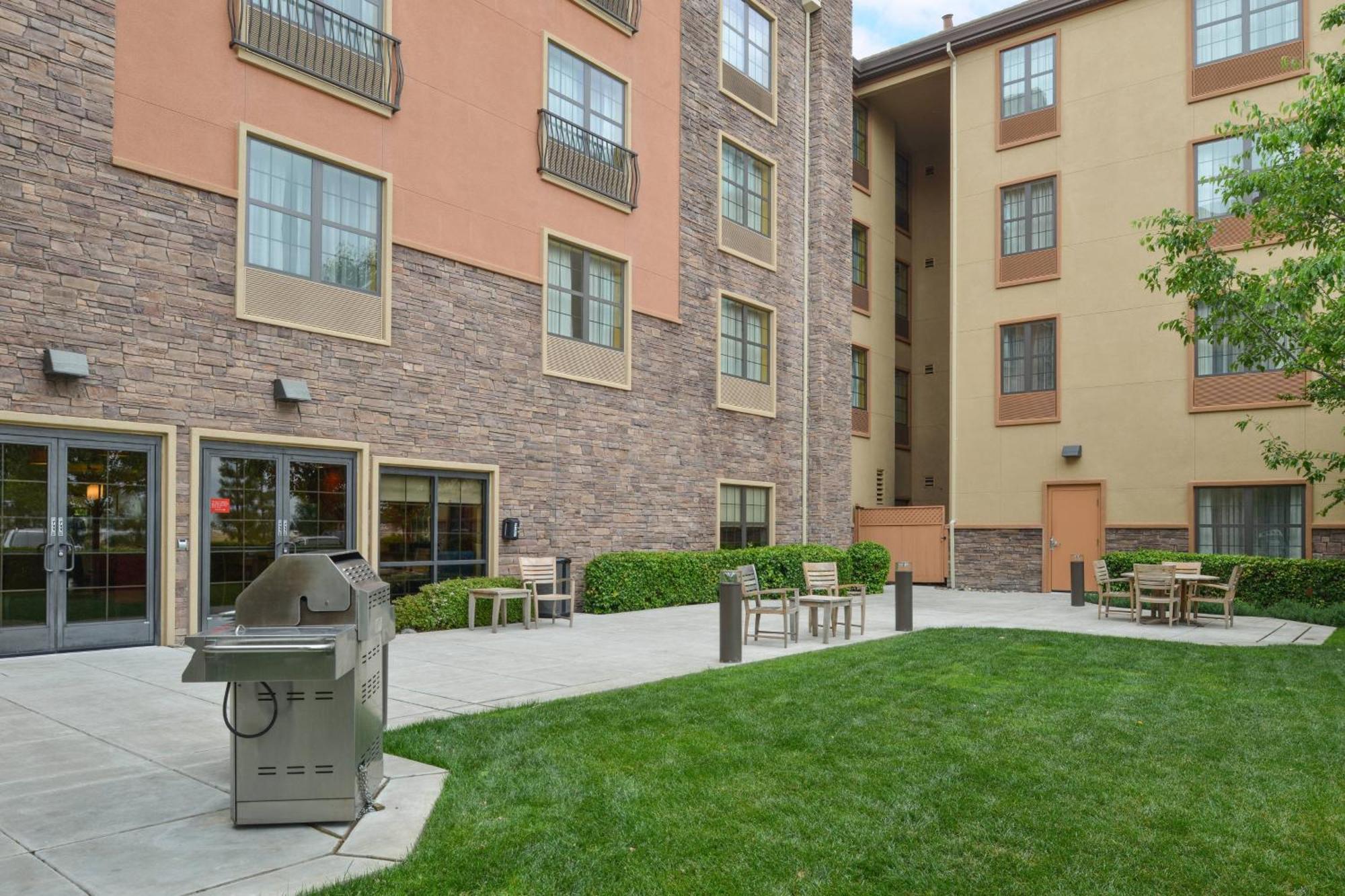 Towneplace Suites By Marriott Sacramento Roseville Bagian luar foto